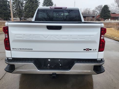 Used 2024 Chevrolet Silverado 1500 LT w/ Leather Package image 5