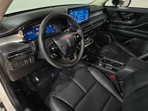 New 2026 Lincoln Corsair Premiere image 16