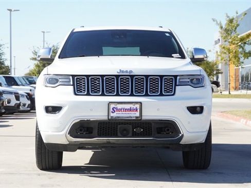 Used 2021 Jeep Grand Cherokee Overland image 2