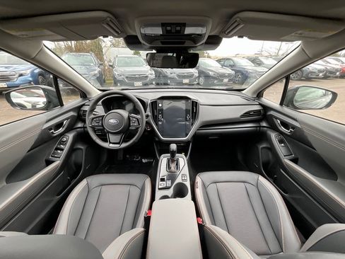 Certified 2025 Subaru Crosstrek 2.5i Limited w/ Crosstrek Mirror Package image 16