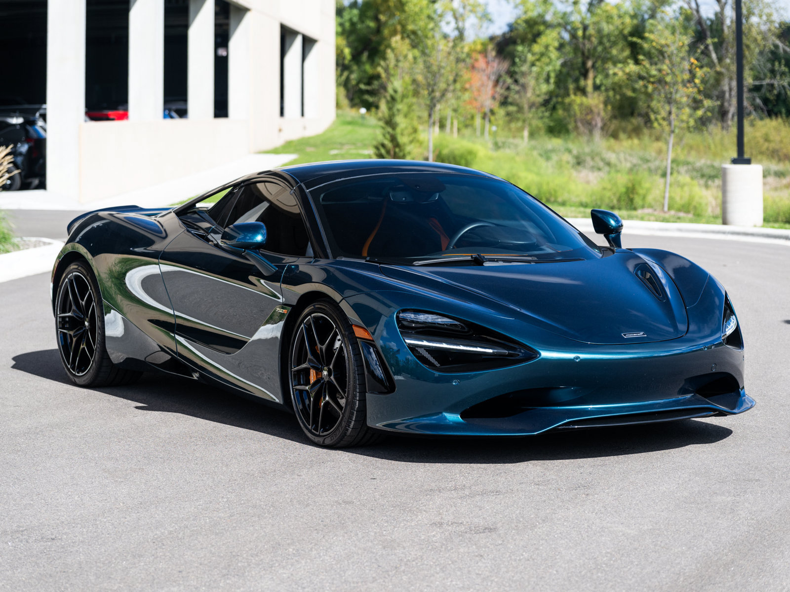Used 2024 McLaren 750S Spider RWD image 8