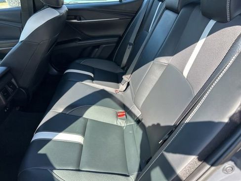 Used 2025 Toyota Camry SE image 9