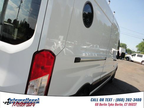 Used 2019 Ford Transit 250 148 Medium Roof RWD image 18