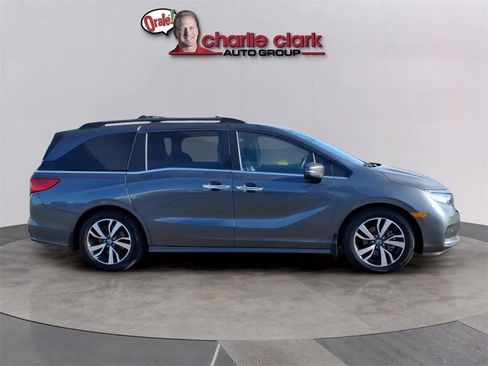 Used 2021 Honda Odyssey Touring image 6