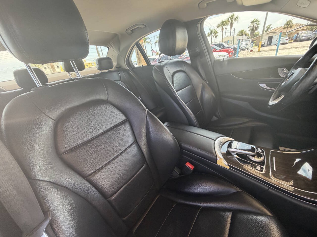 Used 2016 Mercedes-Benz C 300 4MATIC Sedan image 24