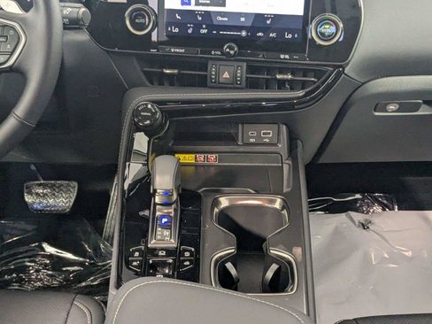 Used 2026 Lexus NX 350 AWD w/ Cold Area Package image 43