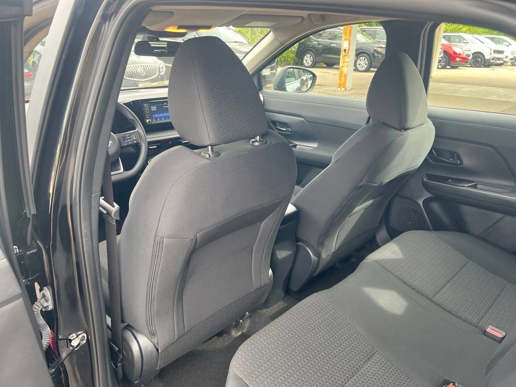 Certified 2025 Nissan Kicks S AWD/4WD image 10