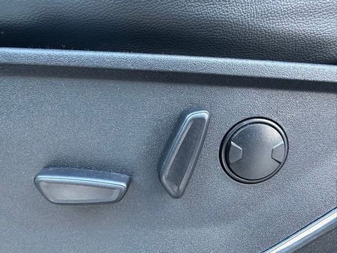 Certified 2023 Ford F150 Lariat image 29