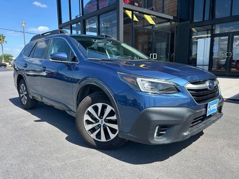 Used 2020 Subaru Outback Premium AWD/4WD image 1