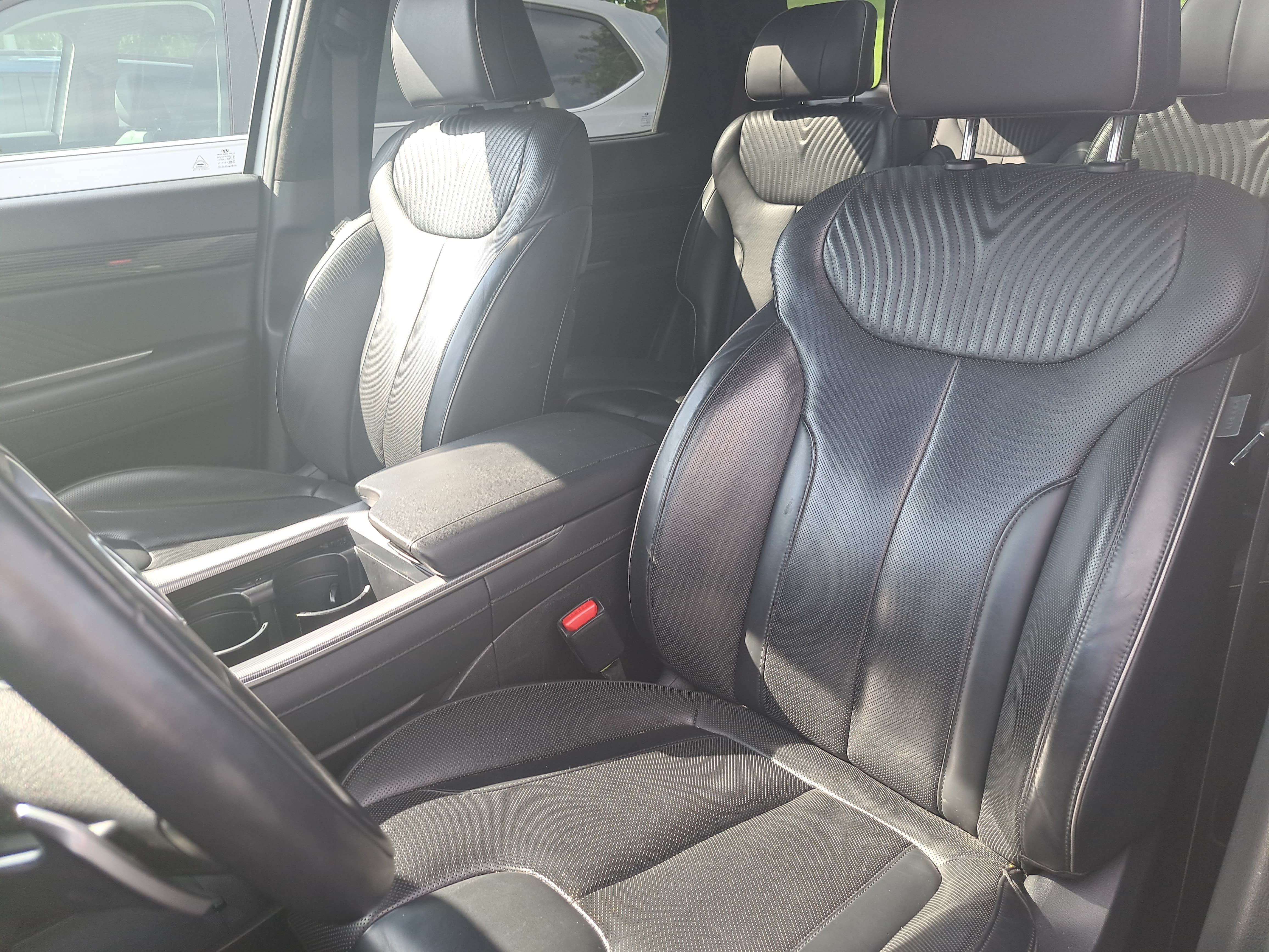 Used 2024 Hyundai Palisade Calligraphy FWD image 17