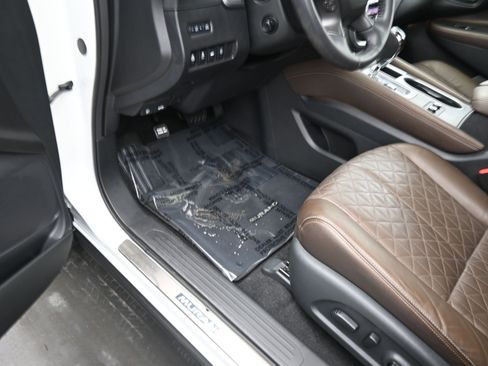 Used 2024 Nissan Murano Platinum w/ Cargo Package image 14