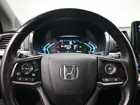 Used 2024 Honda Odyssey Touring image 14