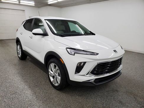 Used 2026 Buick Encore GX Preferred w/ Advanced Technology Package image 3