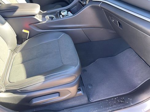 New 2025 Jeep Grand Cherokee Altitude image 15