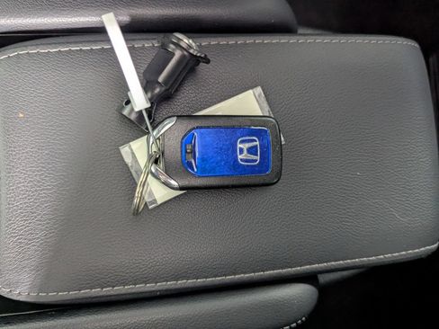 Used 2019 Honda Insight Touring image 27