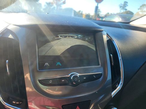 Used 2018 Chevrolet Cruze LT w/ LT Fleet Convenience Package FWD image 49