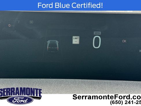 Certified 2025 Ford Expedition Active AWD/4WD image 28