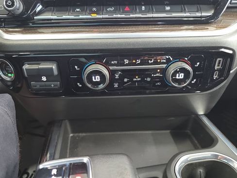 Certified 2022 Chevrolet Silverado 1500 LT AWD/4WD image 22
