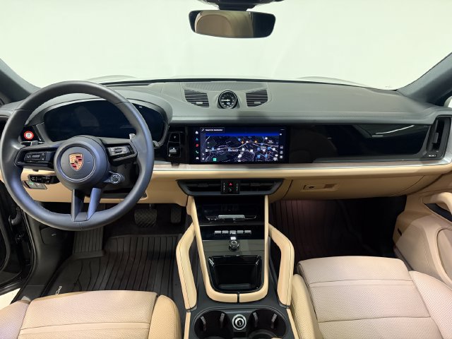 Certified 2026 Porsche Cayenne E-Hybrid Coupe AWD/4WD image 15