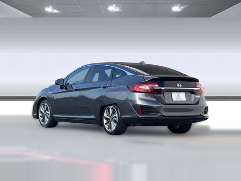 Certified 2018 Honda Clarity Touring image 3