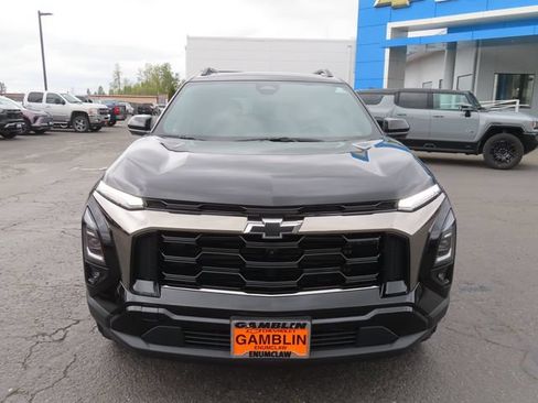 Used 2025 Chevrolet Equinox ACTIV w/ Safety and Technology Package AWD/4WD image 2