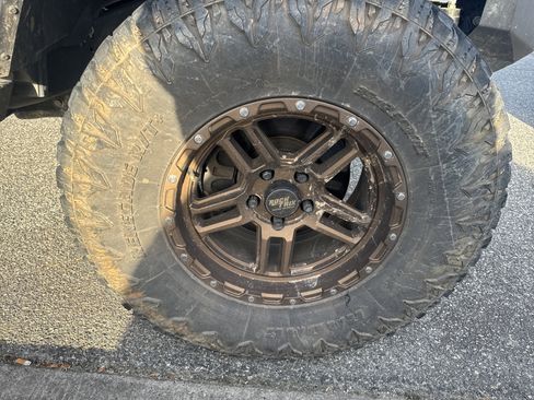 Used 2021 Jeep Wrangler Willys AWD/4WD image 12