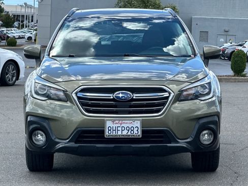 Used 2019 Subaru Outback 2.5i Touring w/ Popular Package #3A AWD/4WD image 10