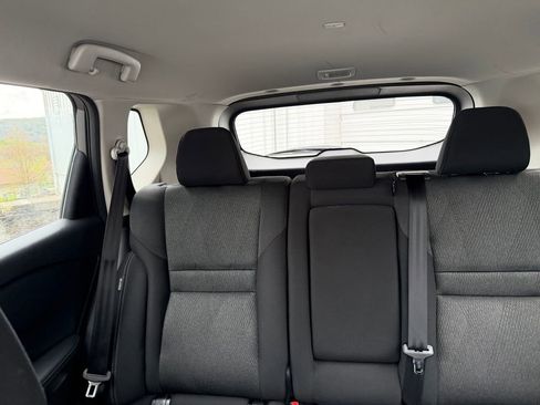 Used 2024 Nissan Rogue SV AWD/4WD image 19