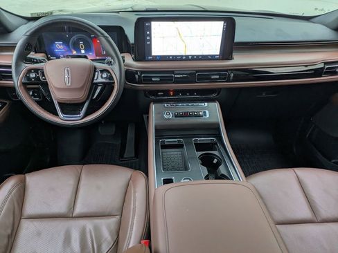 Used 2025 Lincoln Aviator Reserve w/ Illumination Package image 25