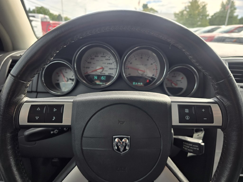 Used 2008 Dodge Magnum SRT8 w/ SRT Option Group III RWD image 14