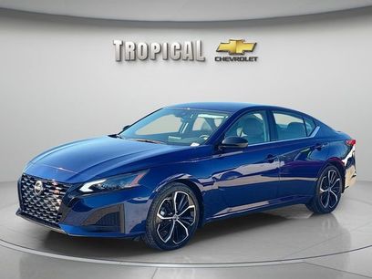 Used 2024 Nissan Altima 2.5 SR