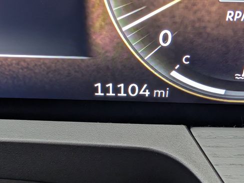 Used 2025 INFINITI QX80 Sensory image 26