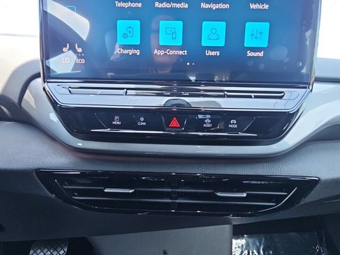 Certified 2023 Volkswagen ID.4 S RWD image 24