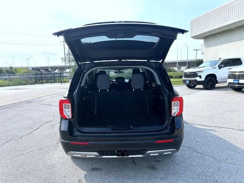 Used 2021 Ford Explorer XLT w/ Equipment Group 202A AWD/4WD image 23