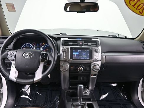 Used 2019 Toyota 4Runner SR5 Premium AWD/4WD image 38
