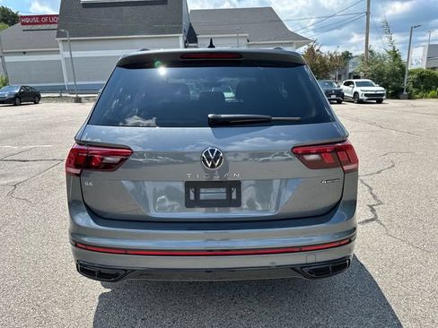 Certified 2024 Volkswagen Tiguan SE R-Line AWD/4WD image 8