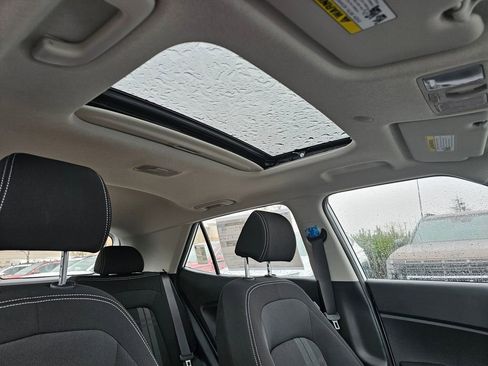 Used 2026 Hyundai Venue SEL FWD image 11