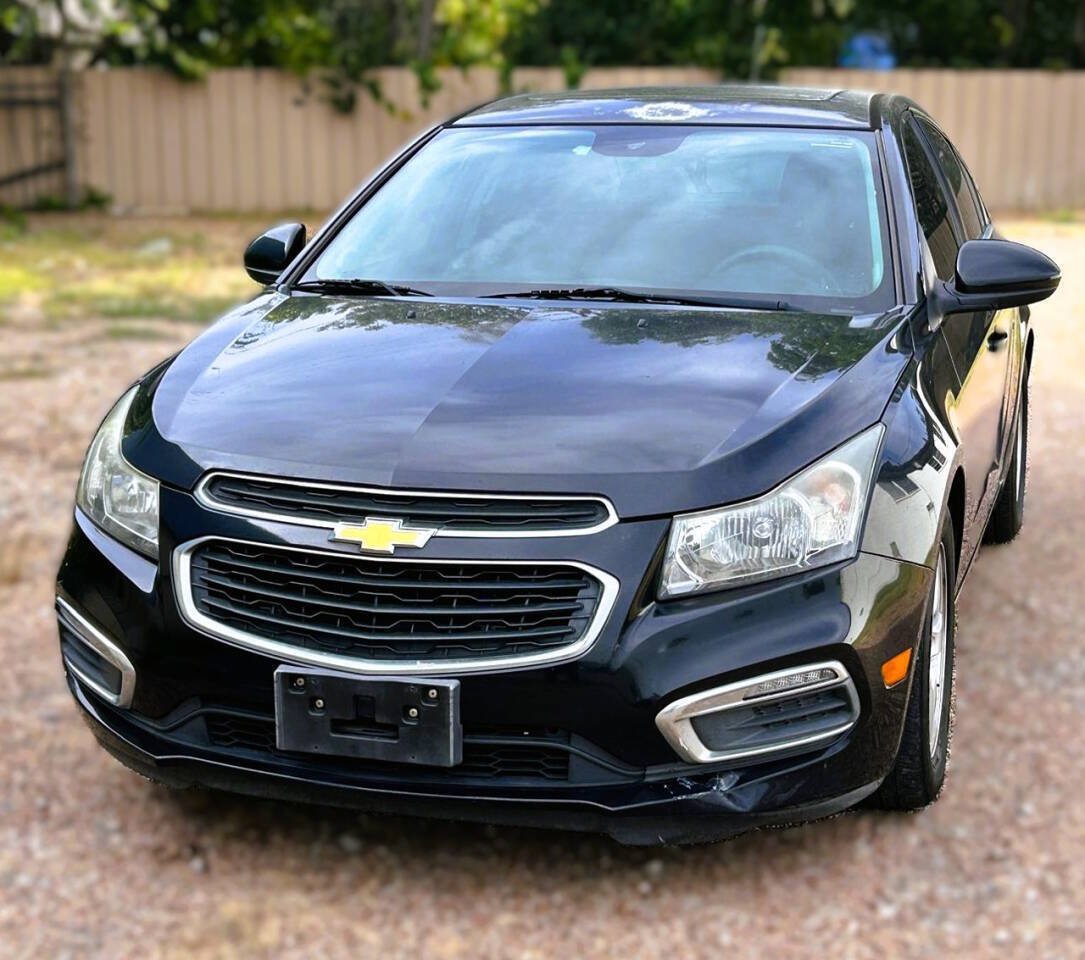 Used 2016 Chevrolet Cruze LT w/ Sun And Sound Package FWD image 1
