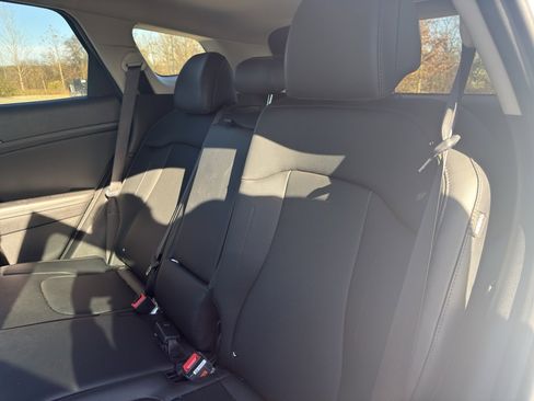 Used 2024 Kia Sportage SX image 9