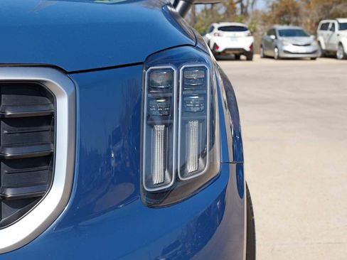 Used 2023 Kia Telluride S w/ S Sunroof Package image 3