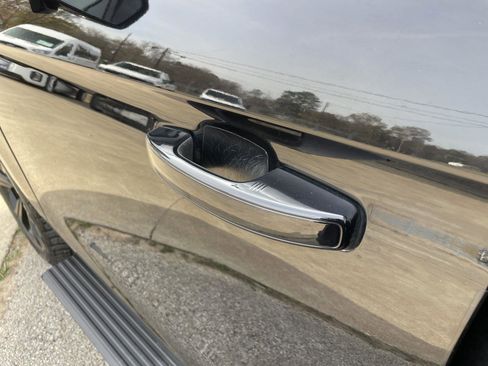 Certified 2022 Ford Expedition Limited image 38