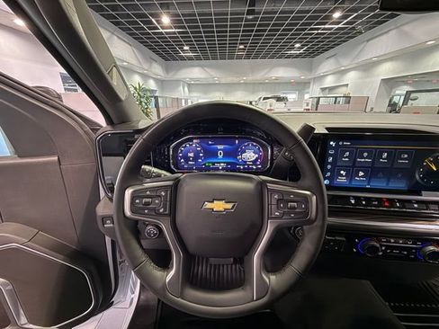 Certified 2025 Chevrolet Silverado 2500 LT w/ Convenience Package image 16