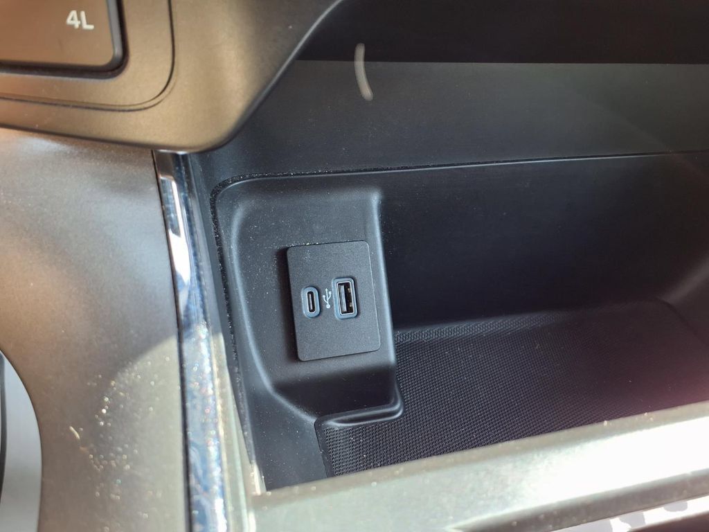 Used 2021 Ford F150 XLT w/ Equipment Group 302A High AWD/4WD image 8