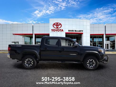 Used 2019 Toyota Tacoma TRD Off-Road AWD/4WD image 6