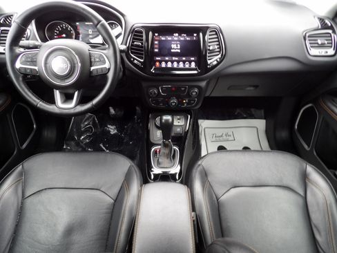 Used 2020 Jeep Compass Limited image 10