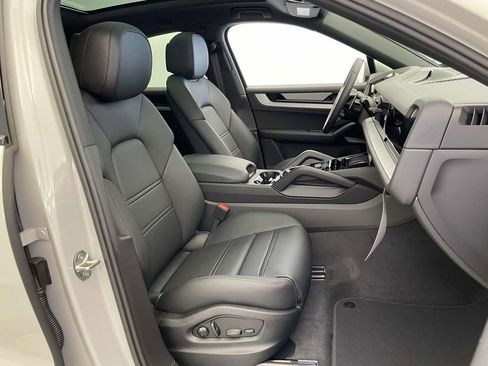 New 2026 Porsche Cayenne S AWD/4WD image 23