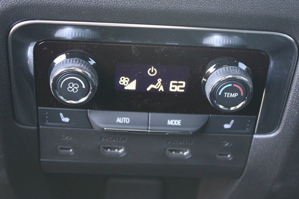 New 2026 Chevrolet Tahoe High Country AWD/4WD image 29