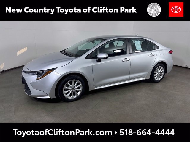 Used 2022 Toyota Corolla LE w/ LE Convenience Package FWD image 3