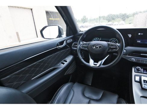 Certified 2022 Hyundai Palisade Calligraphy FWD image 10