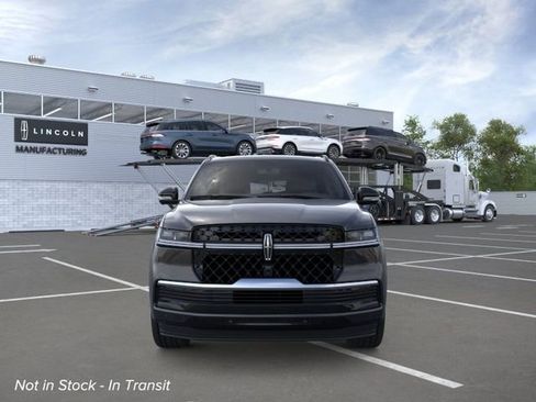 New 2026 Lincoln Navigator L Reserve AWD/4WD image 6